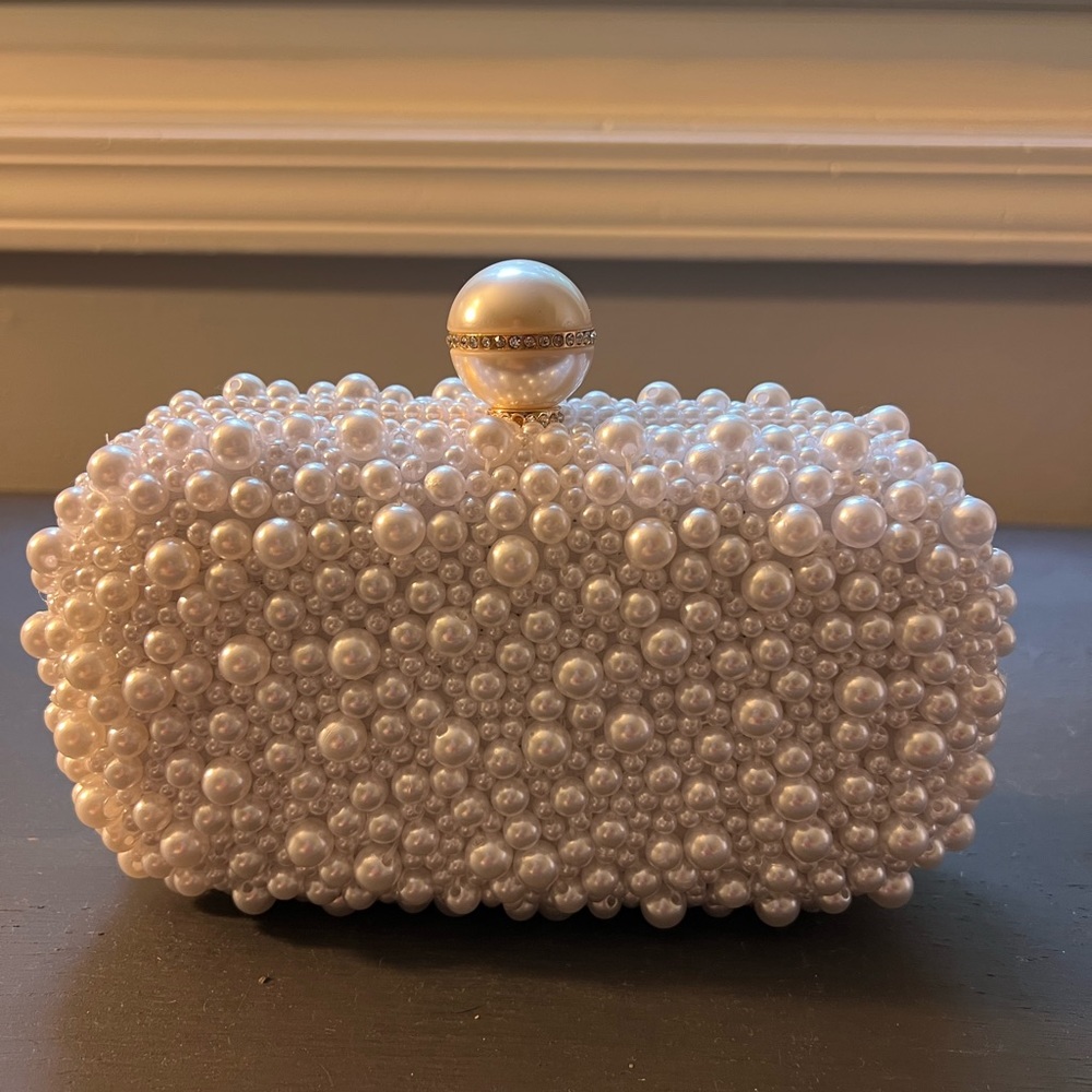 Francesca’s All Over Pearl Clutch